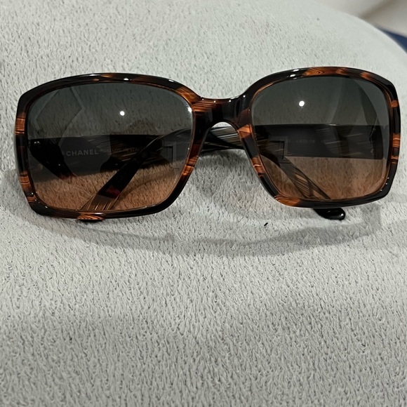 Authentic CHANEL CC Logos Sunglasses Eye Wear Plastic Brown Italy - Picture 6 of 9